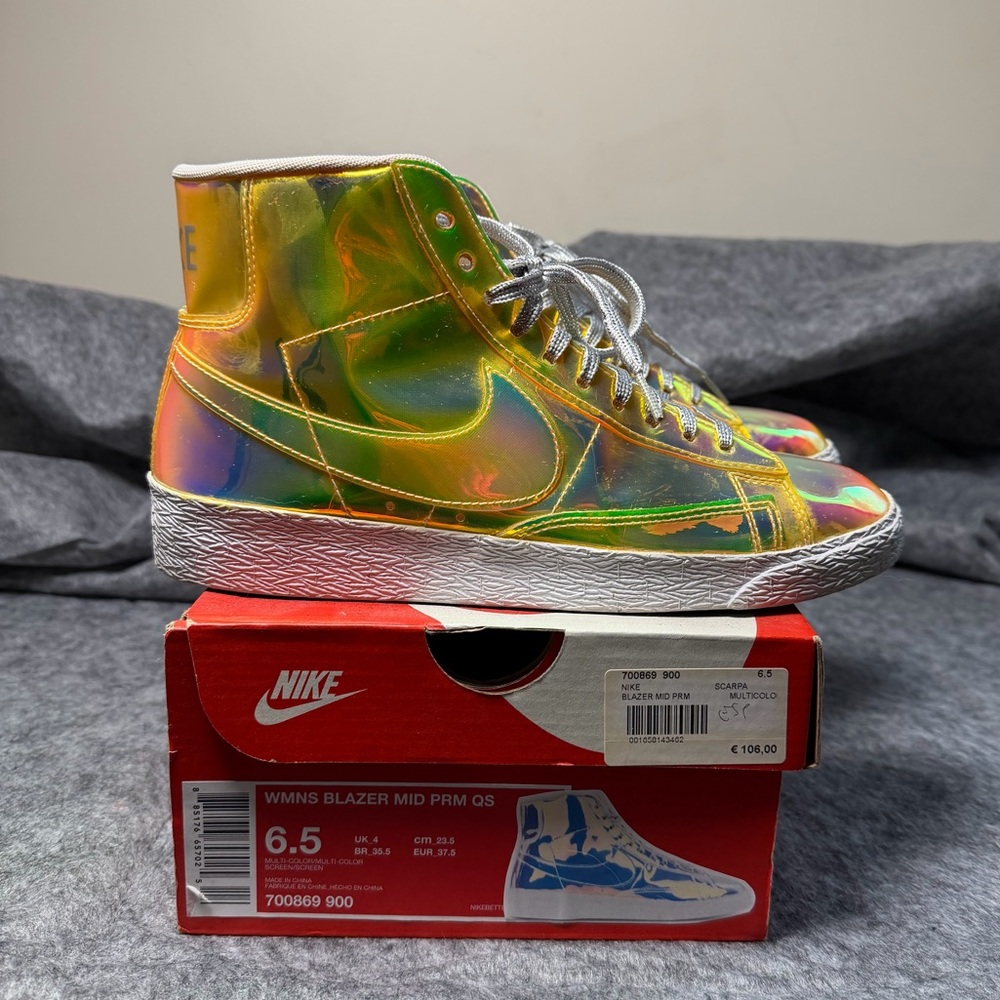 Nike Women’s Blazer Mid Prm Qs IRIDESCENT Size 6.5 RARE